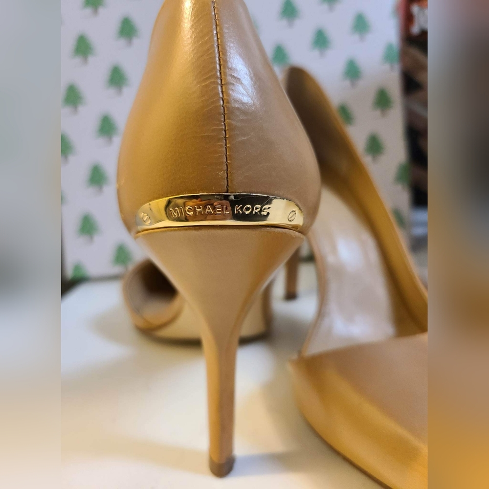 Michael Kors Julieta Pump
